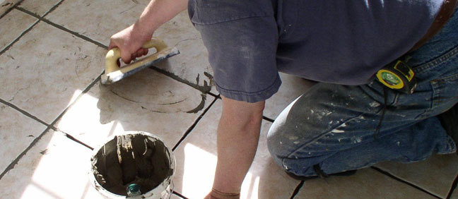 How to grout tiles - Step-by-step guide and video